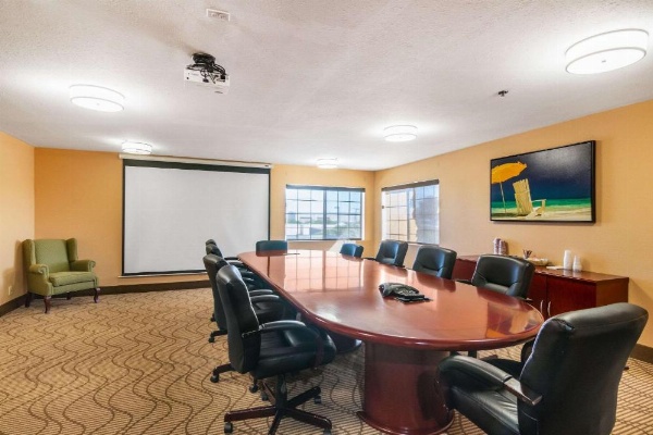 Comfort Inn & Suites image 24